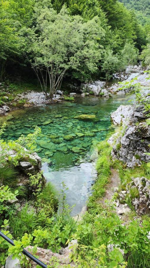 Bujtina Carku Hotel Theth Buitenkant foto